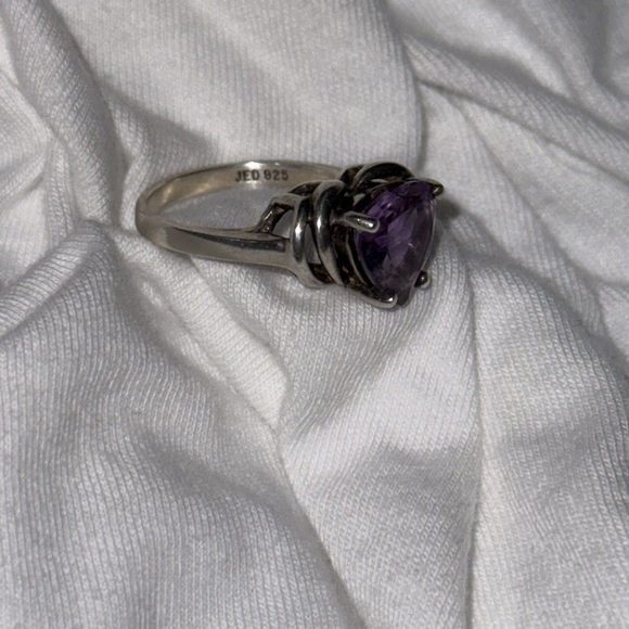 Sterling Silver Amethyst Heart Shaped Ring - Picture 7 of 10